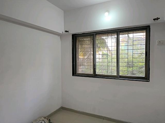 2 BHK Apartment in Kurla East for rent Mumbai. The reference number is 19989184