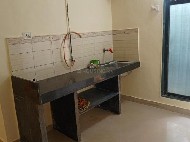 2 BHK Apartment in Kurla East for rent Mumbai. The reference number is 19353106