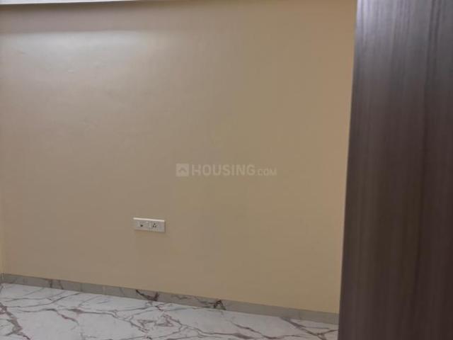 2 BHK Apartment in Kurla East for rent Mumbai. The reference number is 20150807