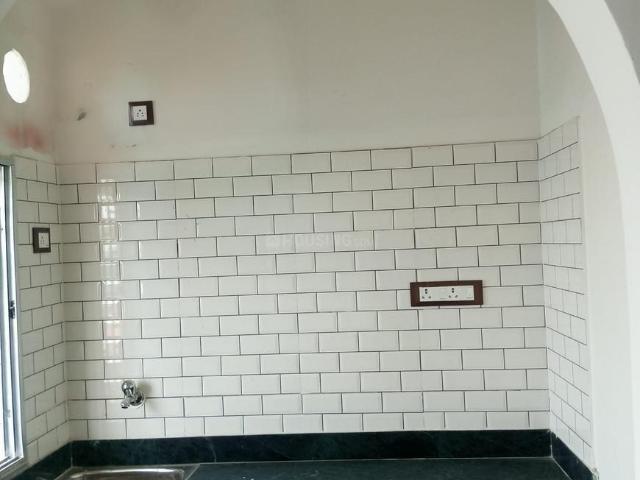 2 BHK Apartment in Kurla East for resale Mumbai. The reference number is 14589285