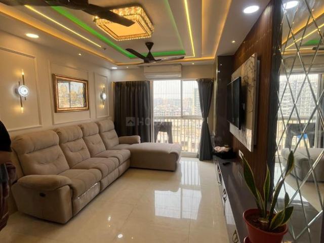 2 BHK Apartment in Kurla East for resale Mumbai. The reference number is 18395088