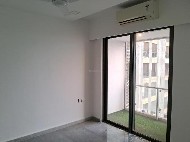 2 BHK Apartment in Kurla East for resale Mumbai. The reference number is 19359380
