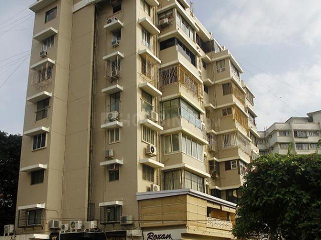 2 BHK Apartment in Kurla East for resale Mumbai. The reference number is 20083487