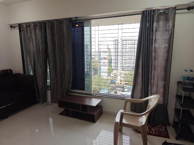 2 BHK Apartment in Kurla West for rent Mumbai. The reference number is 18381530