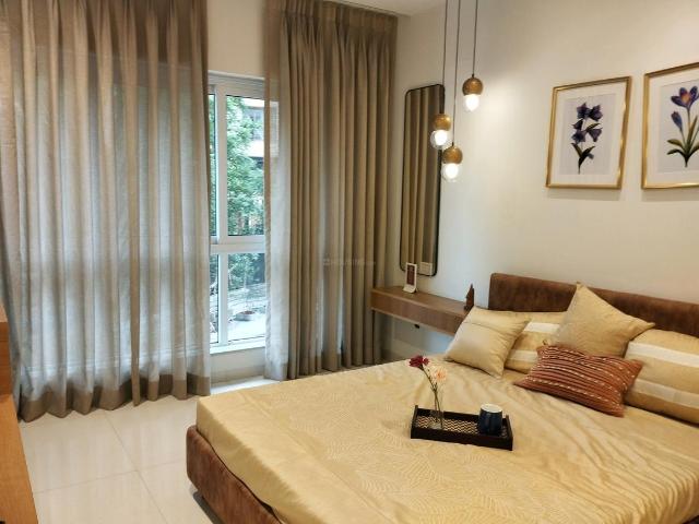 2 BHK Apartment in Kurla West for resale Mumbai. The reference number is 14394996