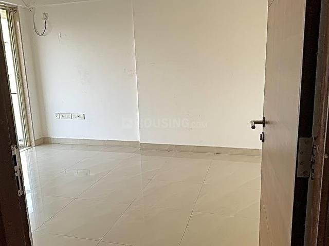2 BHK Apartment in Kurla West for resale Mumbai. The reference number is 19184771