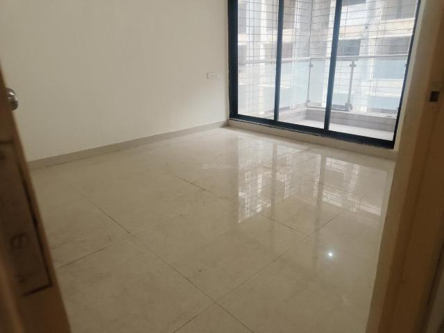 2 BHK Apartment in Kurla West for resale Mumbai. The reference number is 20021350