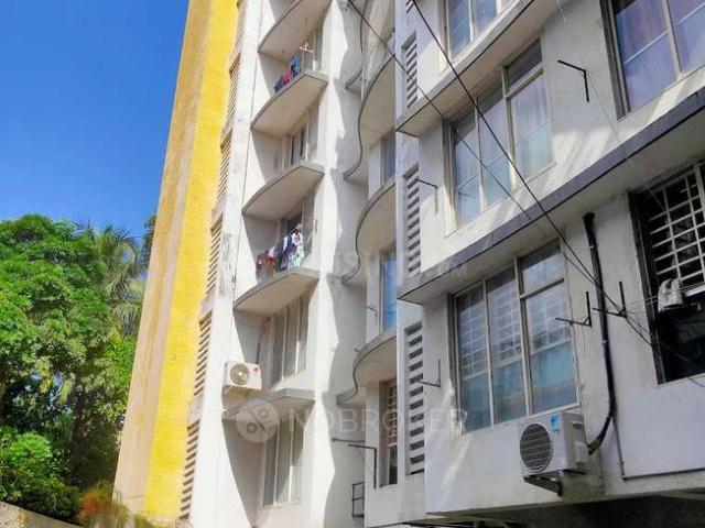 2 BHK Apartment in Kurla West for resale Mumbai. The reference number is 20171178