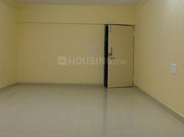 2 BHK Apartment in Kurla West for resale Mumbai. The reference number is 20368083