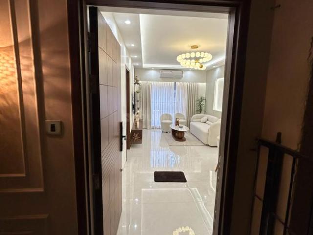 2 BHK Apartment in Kurla West for resale Mumbai. The reference number is 20725811