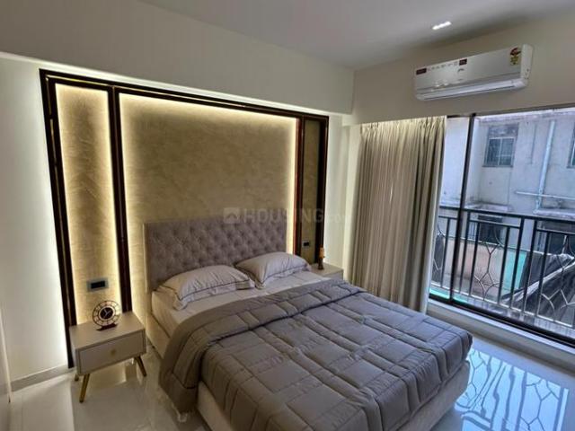 2 BHK Apartment in Kurla West for resale Mumbai. The reference number is 20725904