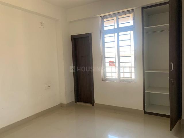 2 BHK Apartment in Hatigaon for rent Guwahati. The reference number is 20425920