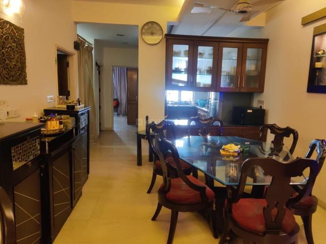 2 BHK Apartment in Hazratganj for resale Lucknow. The reference number is 20398952