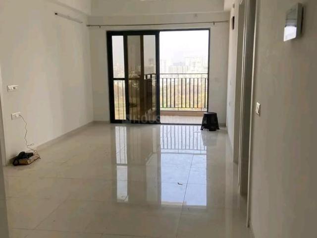 2 BHK Apartment in Hadapsar for rent Pune. The reference number is 17963338