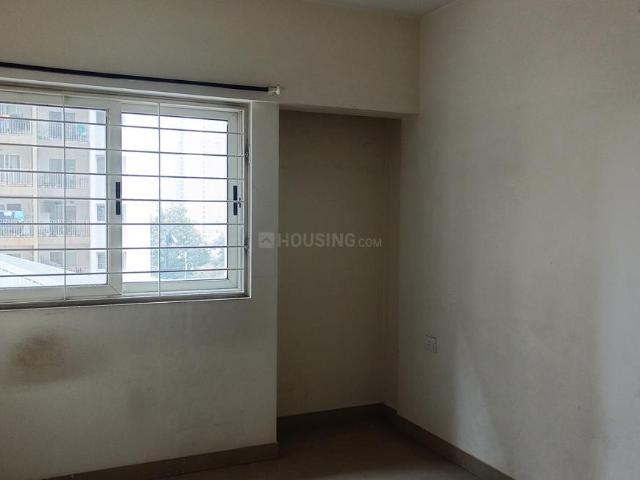 2 BHK Apartment in Hadapsar for rent Pune. The reference number is 19080156