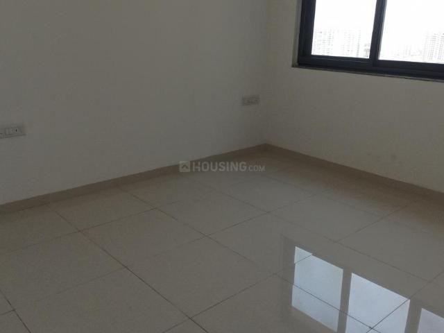 2 BHK Apartment in Hadapsar for rent Pune. The reference number is 19097878