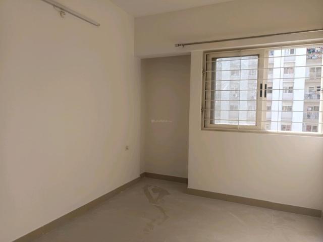 2 BHK Apartment in Hadapsar for rent Pune. The reference number is 19277324