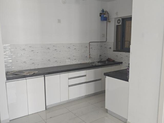 2 BHK Apartment in Hadapsar for rent Pune. The reference number is 19377396