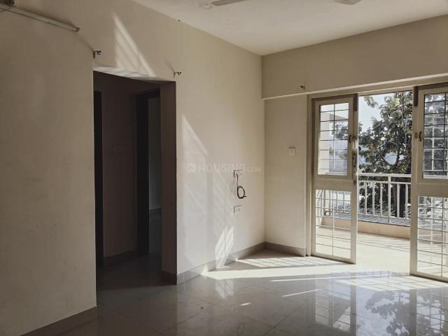 2 BHK Apartment in Hadapsar for rent Pune. The reference number is 19391384