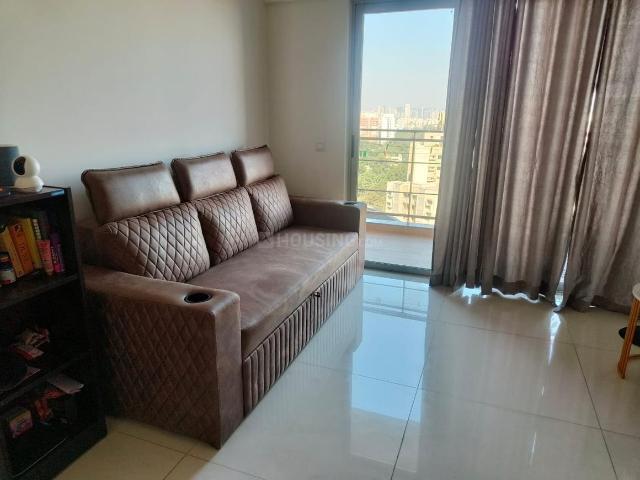 2 BHK Apartment in Hadapsar for rent Pune. The reference number is 19302962