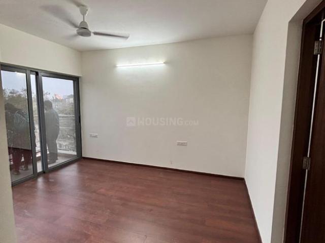 2 BHK Apartment in Hadapsar for rent Pune. The reference number is 19548437
