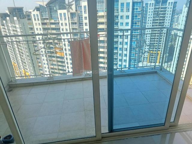 2 BHK Apartment in Hadapsar for rent Pune. The reference number is 19955761