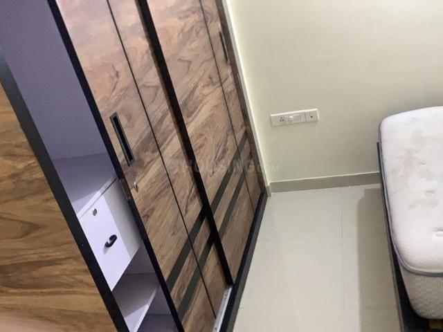 2 BHK Apartment in Hadapsar for rent Pune. The reference number is 19973466