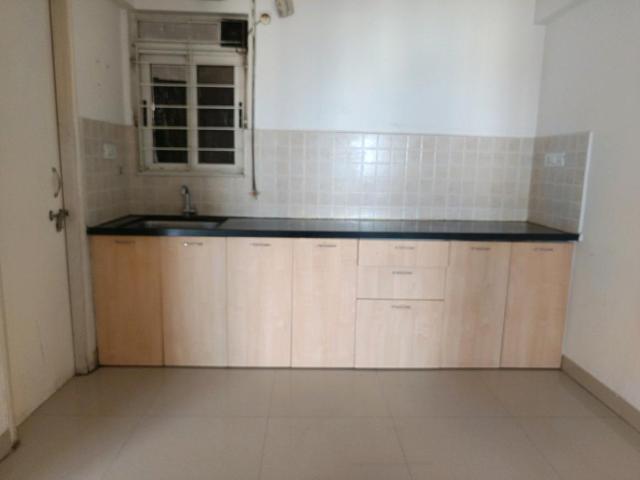 2 BHK Apartment in Hadapsar for rent Pune. The reference number is 20160209