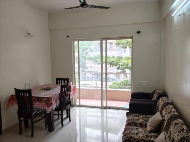 2 BHK Apartment in Hadapsar for rent Pune. The reference number is 20241720