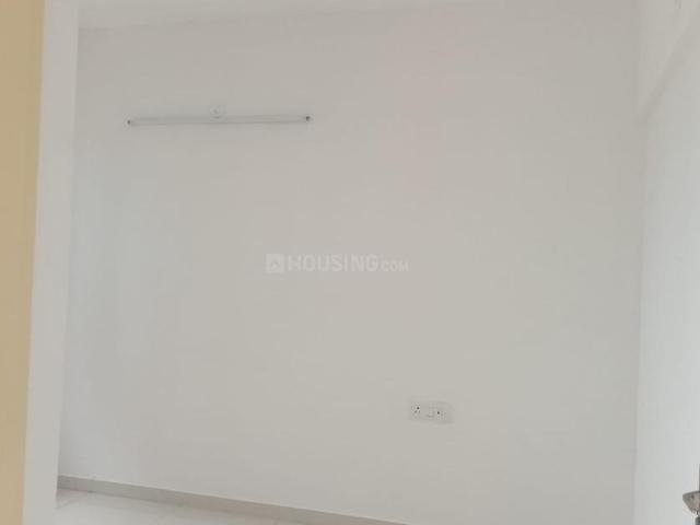 2 BHK Apartment in Hadapsar for rent Pune. The reference number is 20293343