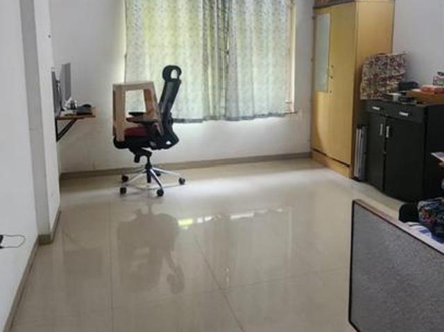 2 BHK Apartment in Hadapsar for rent Pune. The reference number is 20297604
