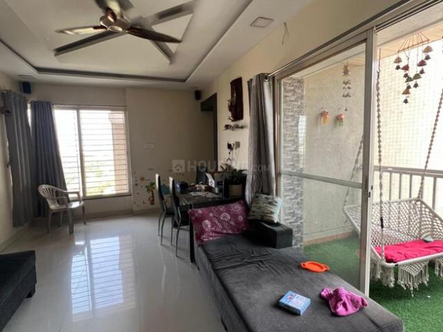 2 BHK Apartment in Hadapsar for rent Pune. The reference number is 20236194