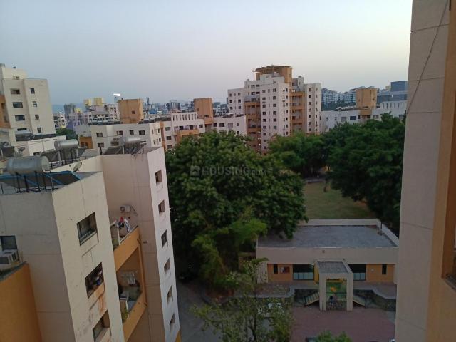 2 BHK Apartment in Hadapsar for rent Pune. The reference number is 20361154