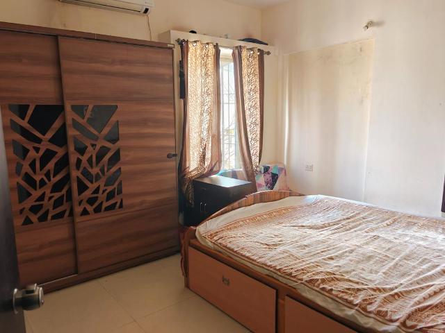 2 BHK Apartment in Hadapsar for rent Pune. The reference number is 20377226
