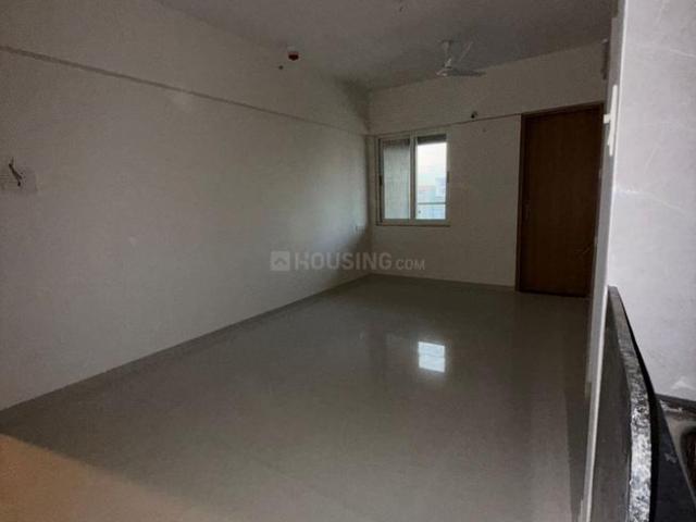 2 BHK Apartment in Hadapsar for rent Pune. The reference number is 20380820