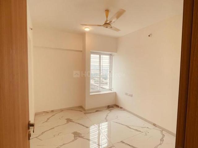 2 BHK Apartment in Hadapsar for rent Pune. The reference number is 20380934