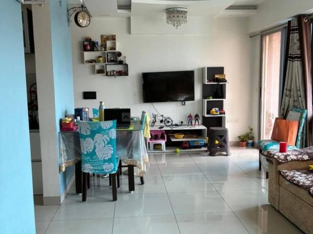 2 BHK Apartment in Hadapsar for rent Pune. The reference number is 20467607