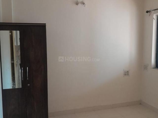 2 BHK Apartment in Hadapsar for rent Pune. The reference number is 20422096