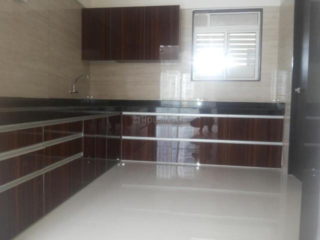 2 BHK Apartment in Hadapsar for rent Pune. The reference number is 20518127