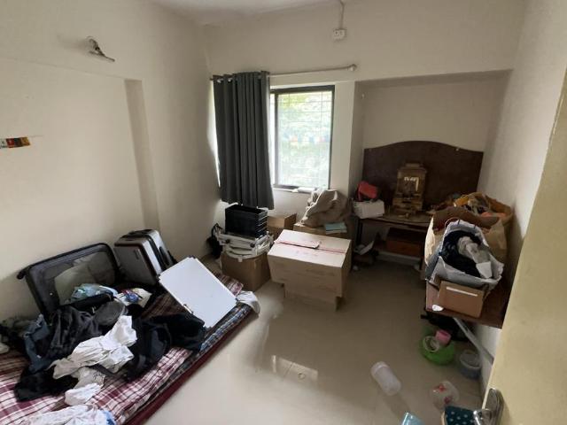 2 BHK Apartment in Hadapsar for rent Pune. The reference number is 20527823