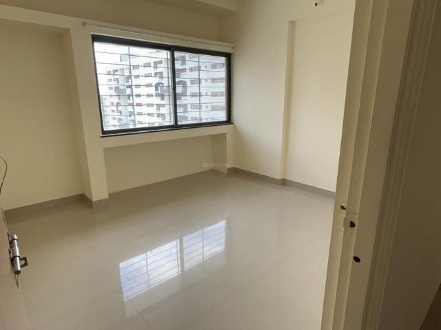2 BHK Apartment in Hadapsar for rent Pune. The reference number is 20534607