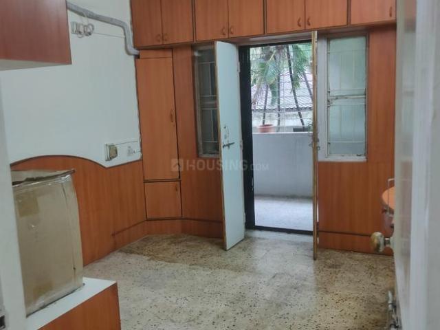 2 BHK Apartment in Hadapsar for rent Pune. The reference number is 20670432