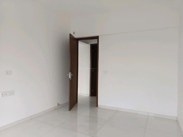 2 BHK Apartment in Hadapsar for rent Pune. The reference number is 20695767