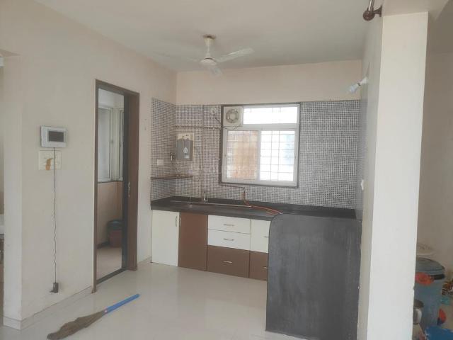 2 BHK Apartment in Hadapsar for rent Pune. The reference number is 20617610