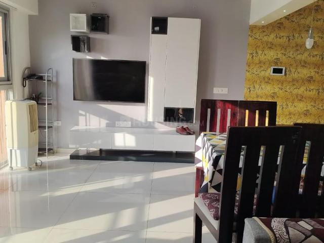 2 BHK Apartment in Hadapsar for rent Pune. The reference number is 20776334