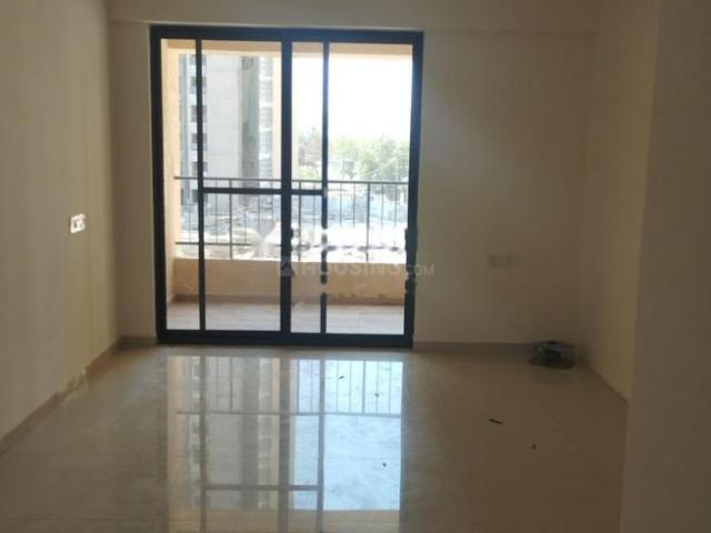 2 BHK Apartment in Hadapsar for rent Pune. The reference number is 20950329