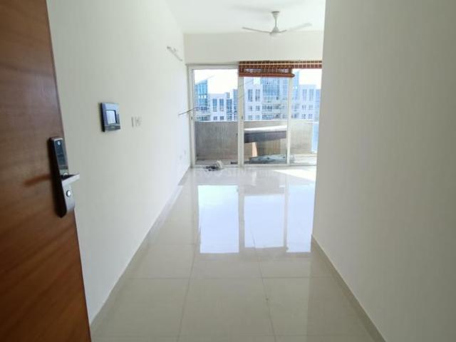 2 BHK Apartment in Hadapsar for rent Pune. The reference number is 20997648