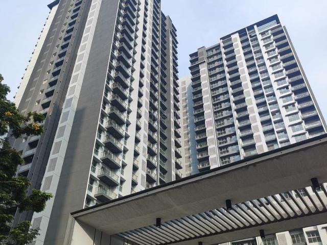 2 BHK Apartment in Hadapsar for resale Pune. The reference number is 19044231