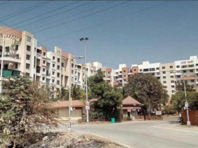 2 BHK Apartment in Hadapsar for resale Pune. The reference number is 12856907