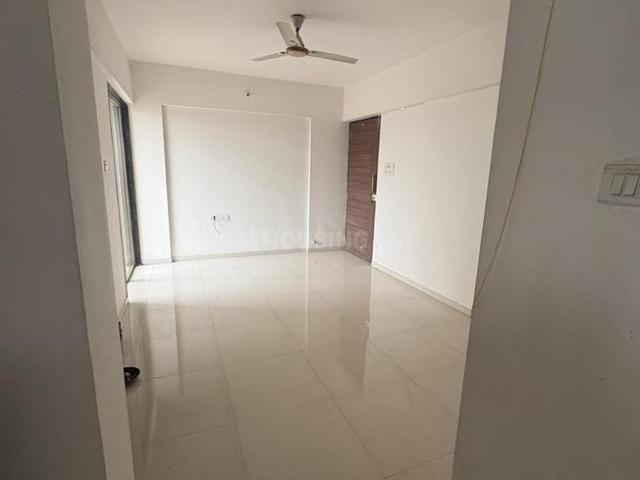 2 BHK Apartment in Hadapsar for resale Pune. The reference number is 20631376